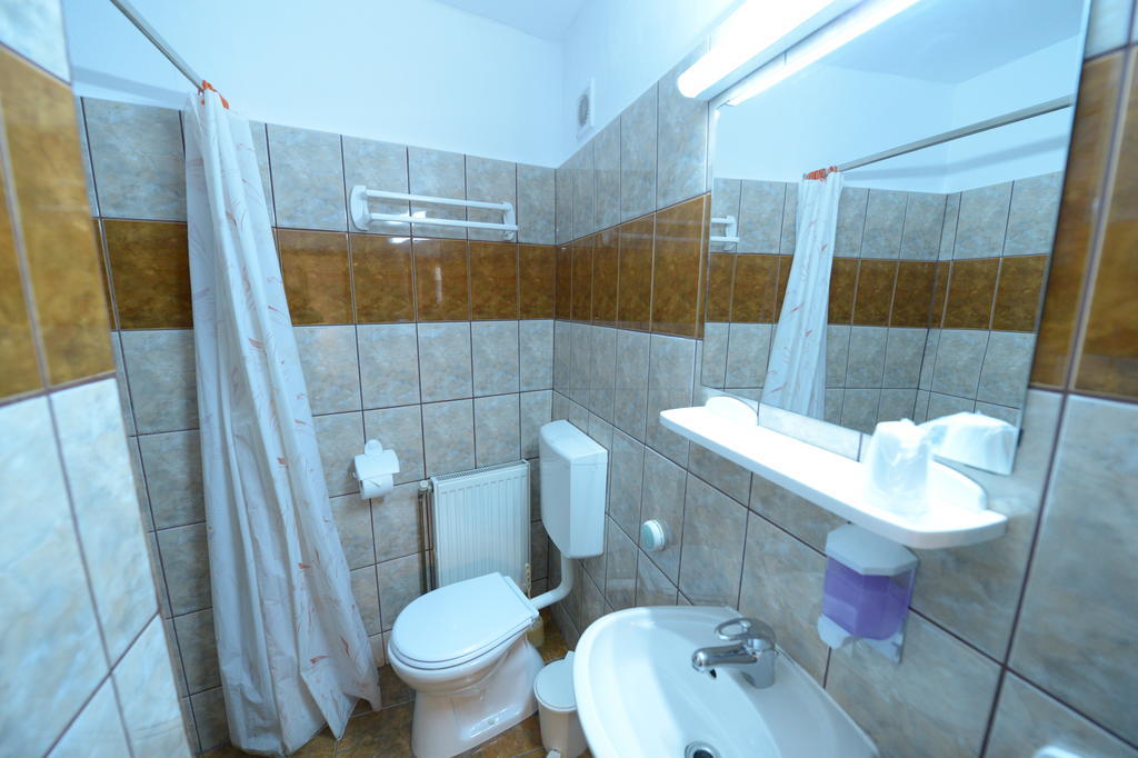 Pensiunea Podul Minciunilor Sibiu Buitenkant foto