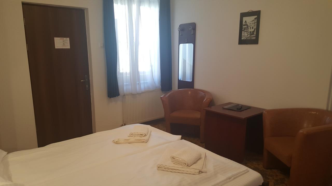 Pensiunea Podul Minciunilor Sibiu Buitenkant foto